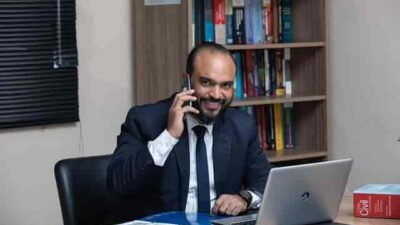 行政書士の仕事内容と持続化給付金の関係を解説！他の士業との違いも